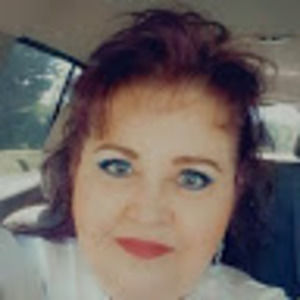 Meet your Posher, Becca